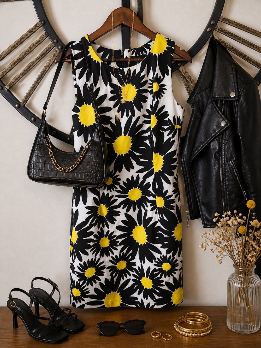 Ronni Nicole Black & White Sleeveless  Daisy Dress